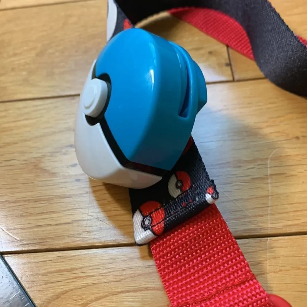 2016 Pokemon Nintendo Clip N Carry  Poke Ball Belt 2018 Shooter adjustable wear